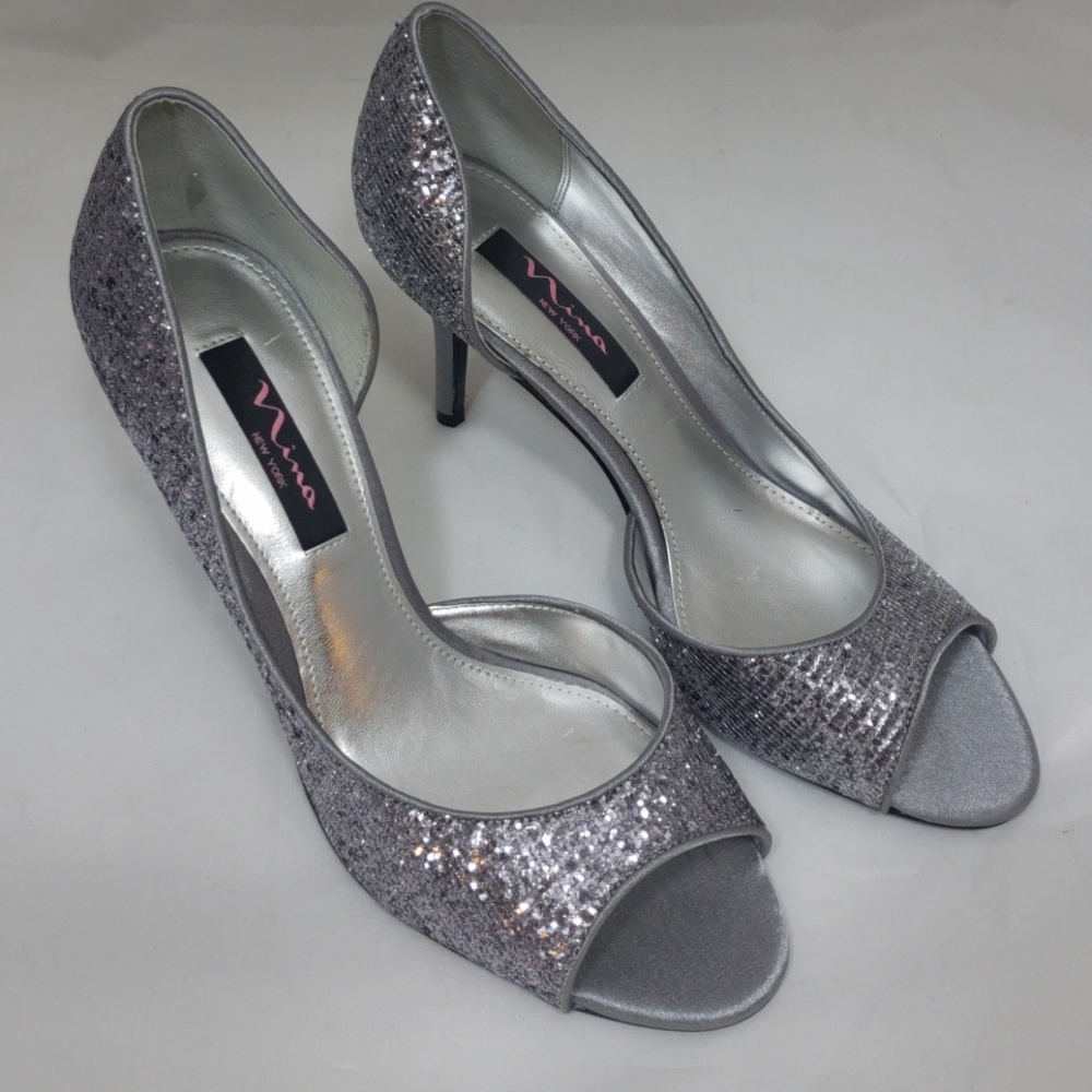 Nina silver heels store display sz 9 women